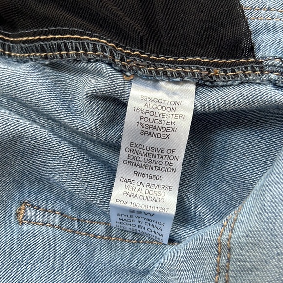 Democracy Ab"solution® High Rise Vintage Blue Denim Plus Shorts. - Picture 8 of 12